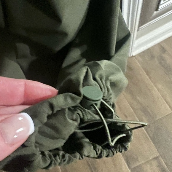 NWOT Athleta Brooklyn Utility Jumpsuit Size 0 Aspen Olive Green - Picture 11 of 12